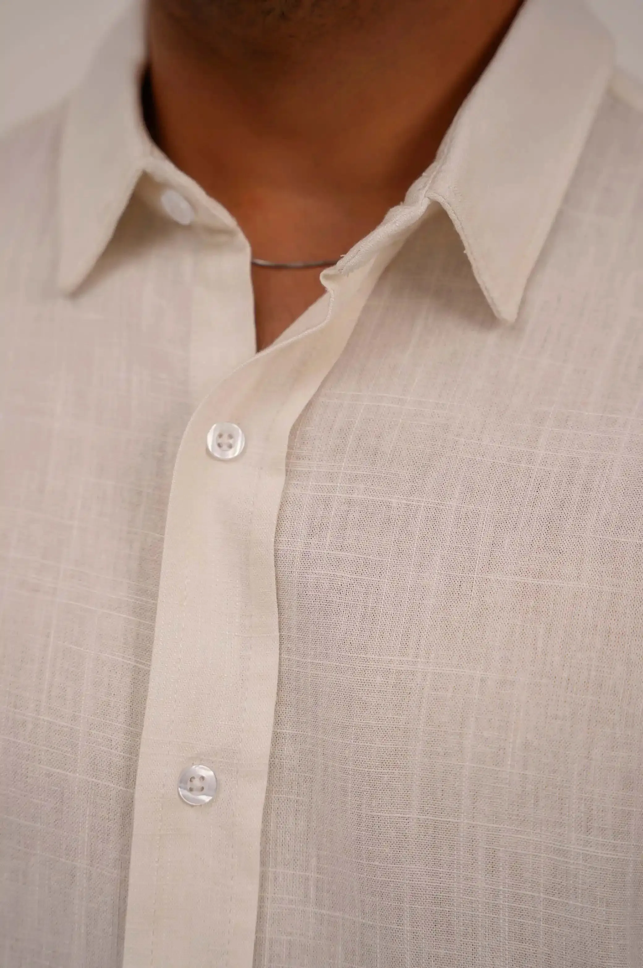 BASIC BUTTON DOWN SHIRT