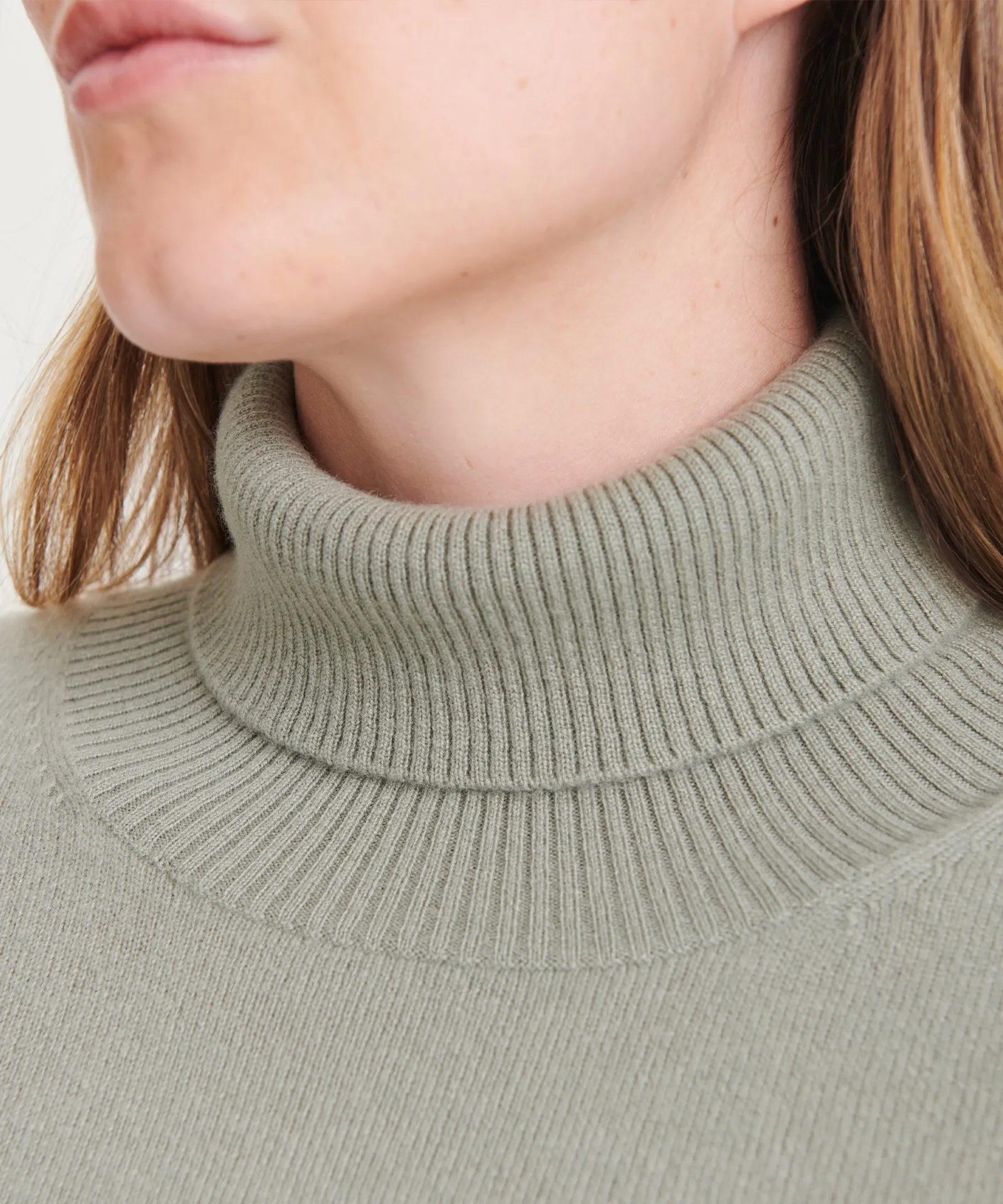 Cashmere Classic Turtleneck