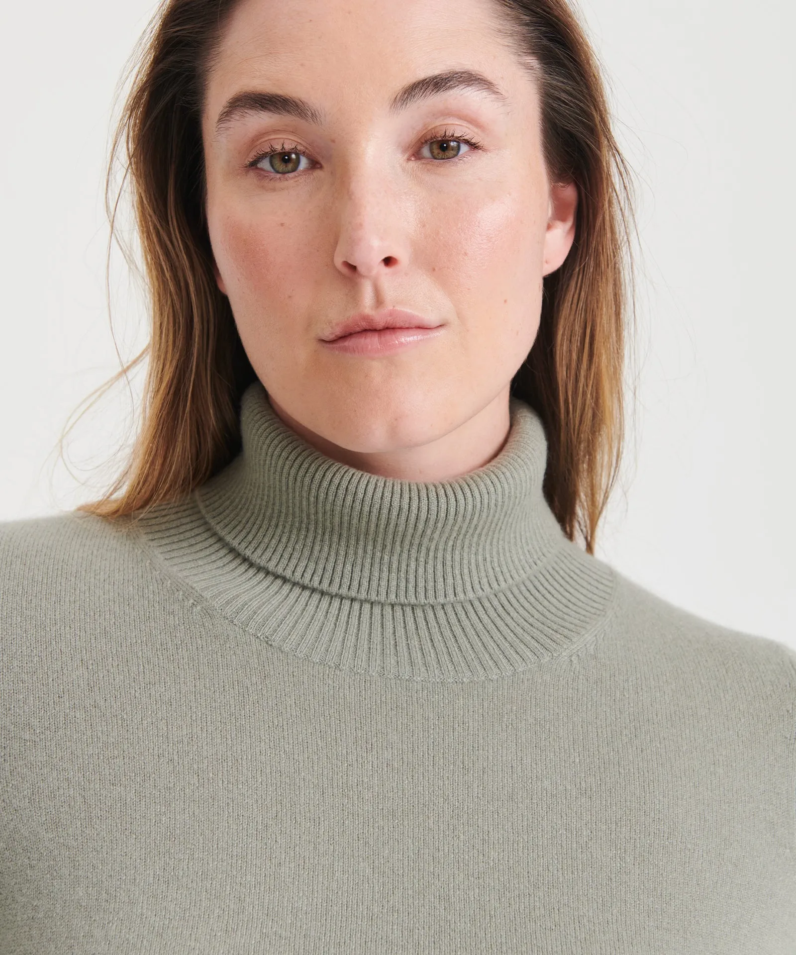 Cashmere Classic Turtleneck