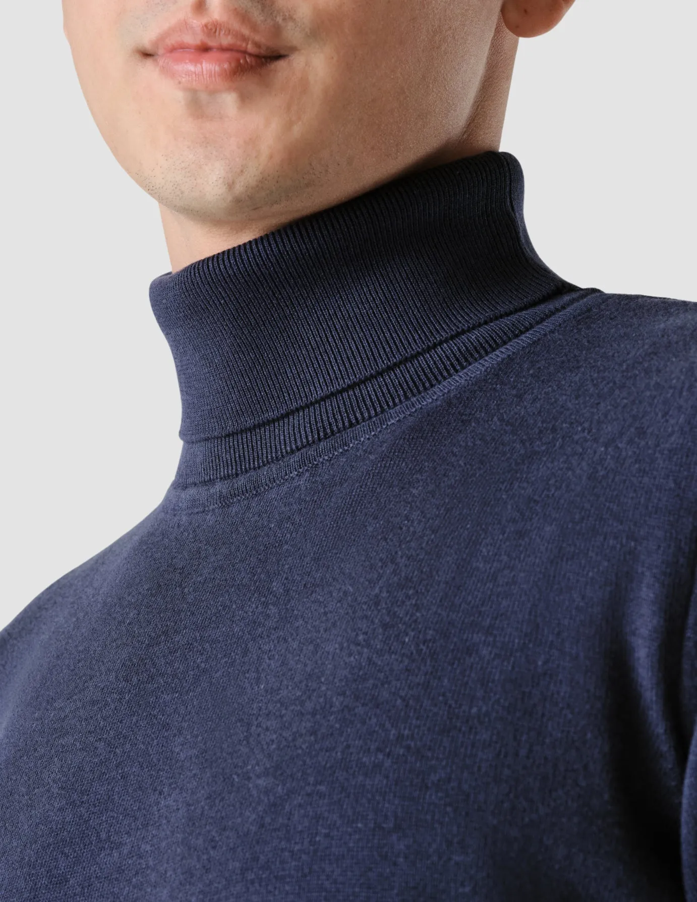 Fine Knit Turtleneck Navy