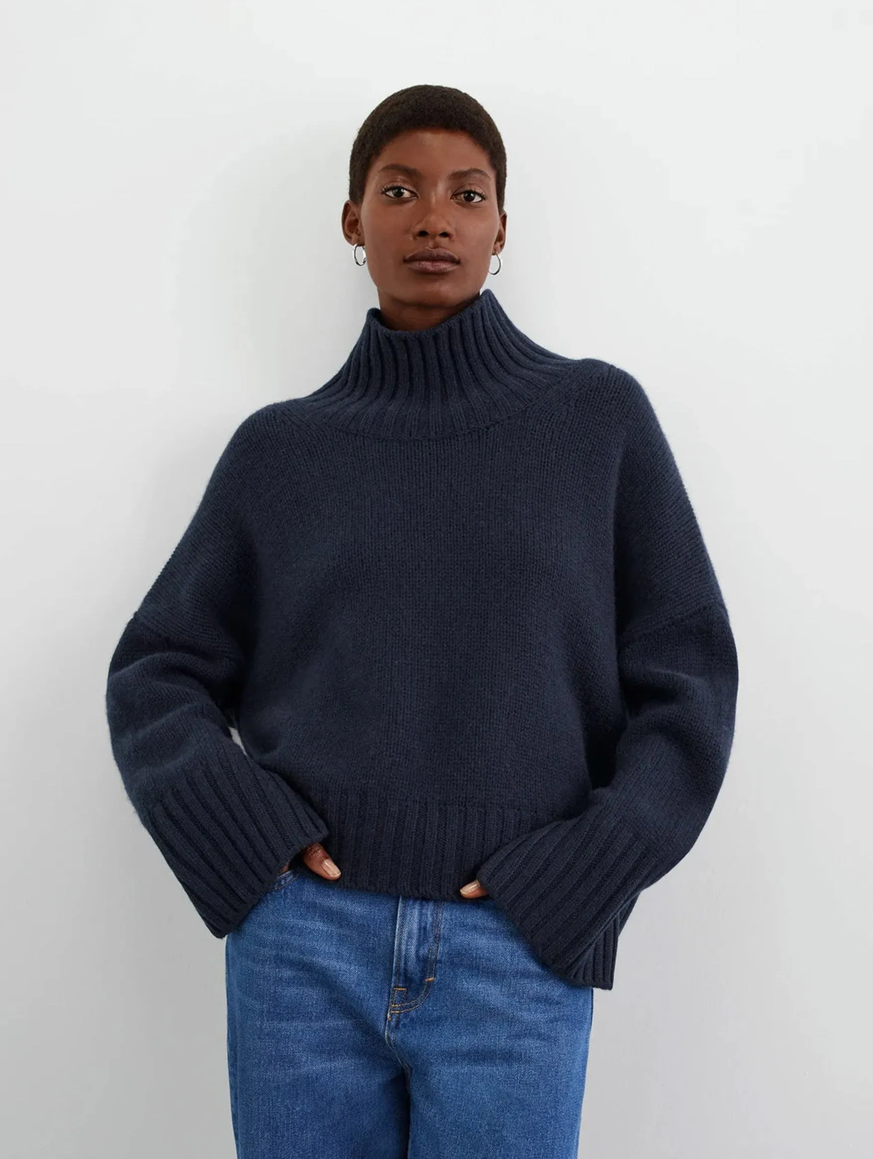 Girlfriend Cashmere Turtleneck in Navy