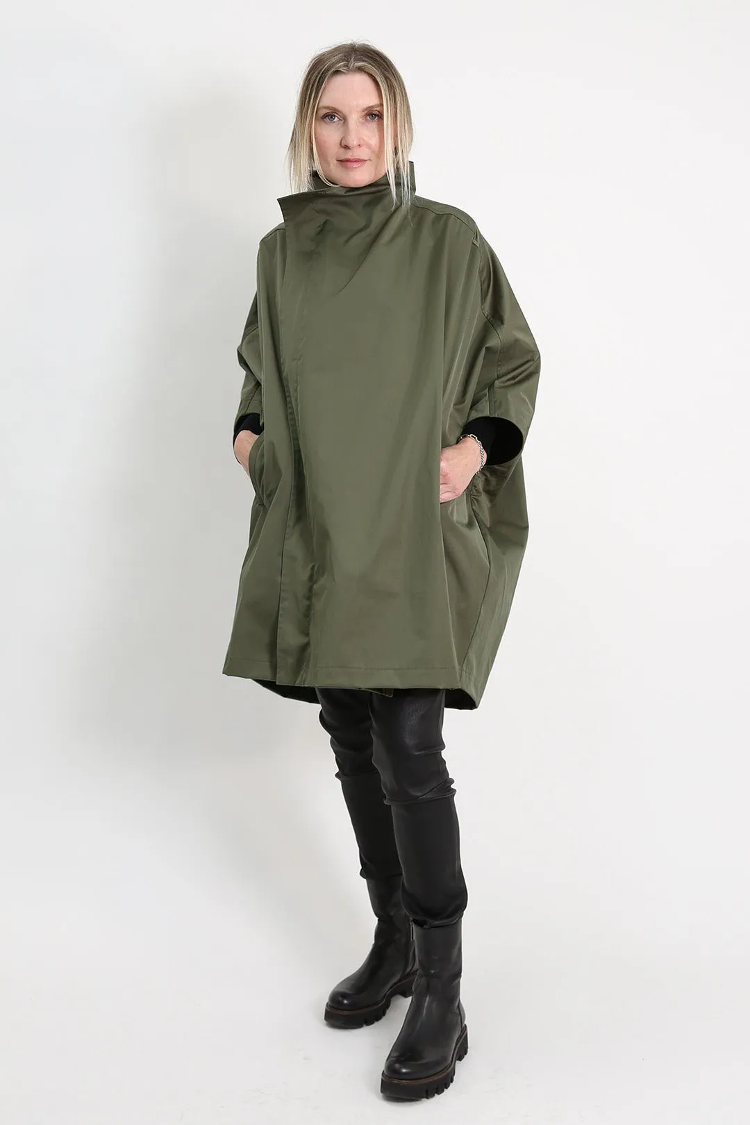 GUILIA OVERSIZE RAIN COAT