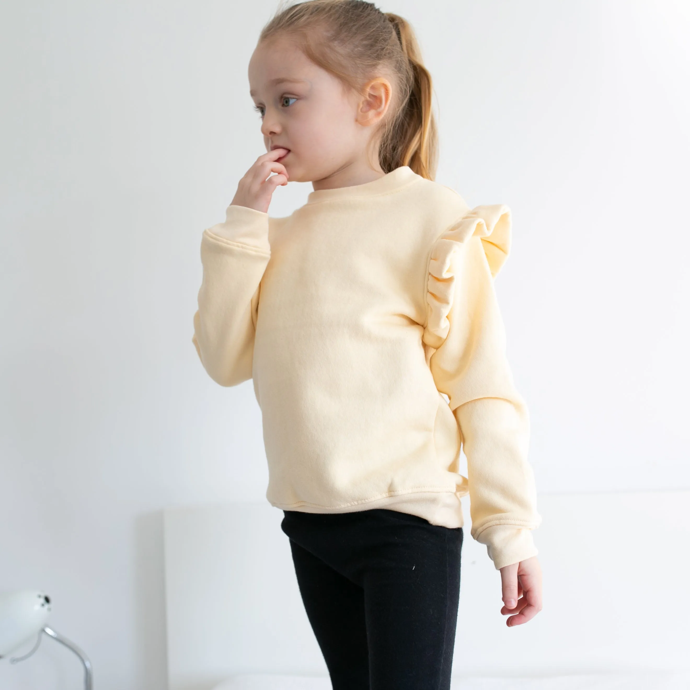 Lemon frill sleeve Sweatshirt