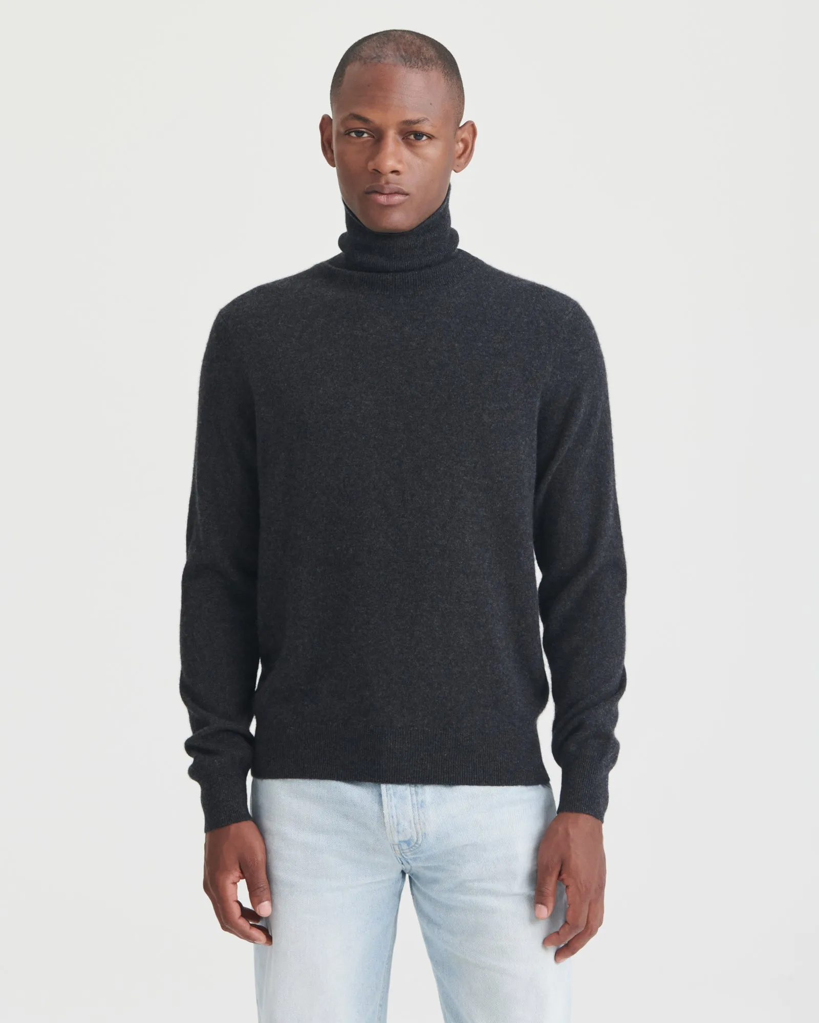 Signature Cashmere Turtleneck