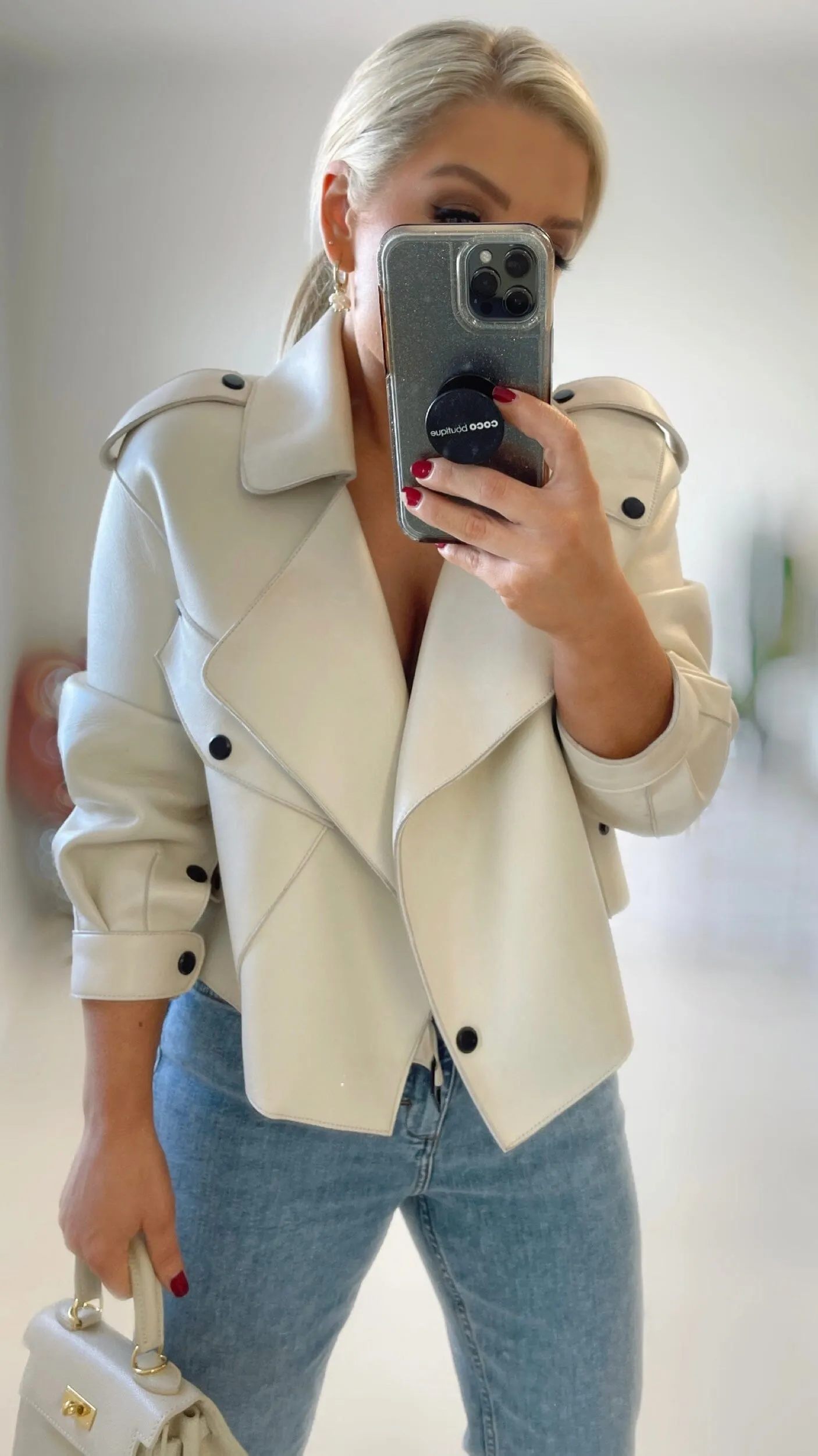 THE LEATHER JACKET - CREAM