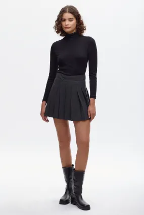 Women's Fitted Turtleneck in Black