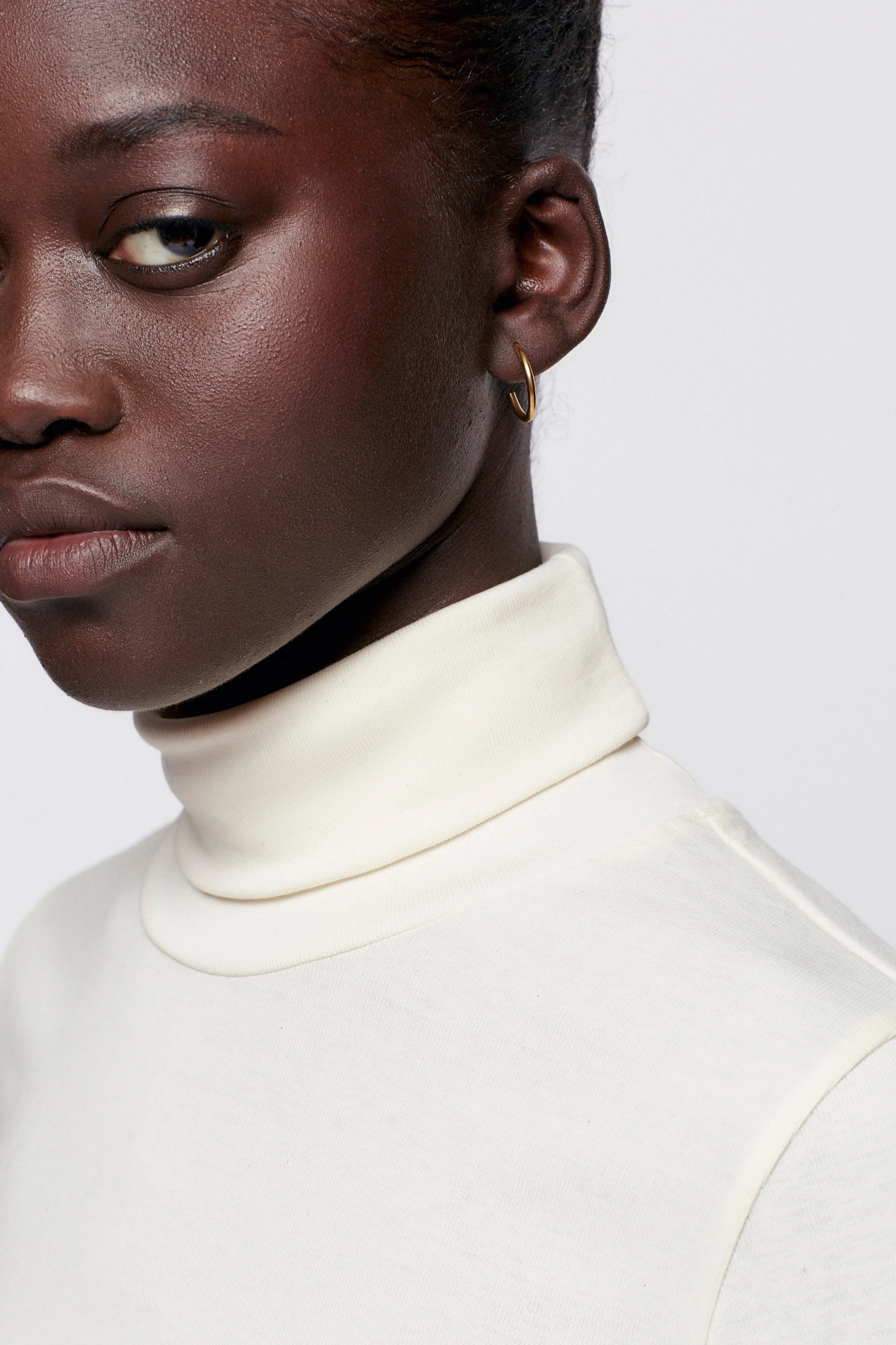 Women's Fitted Turtleneck in Natural